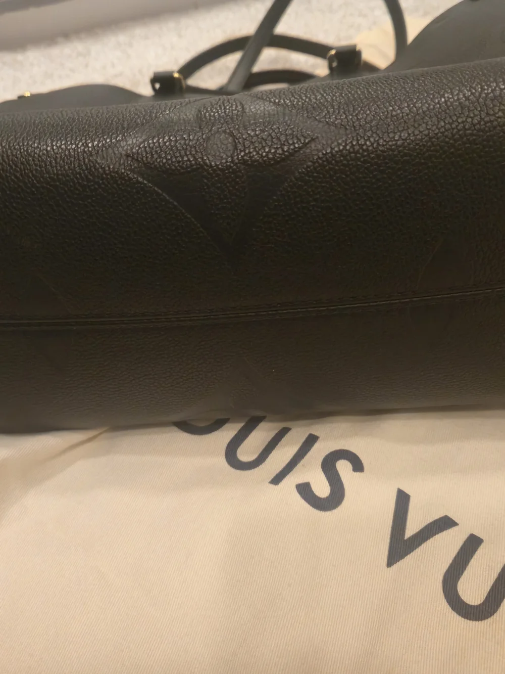 Louis Vuitton Black ONTHEGO MM Tote Brown Suede Interior
